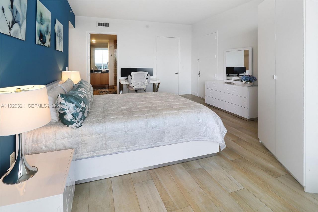 16001 Collins Ave, Unit 3005, Sunny Isles Beach, FL 33160 Photo