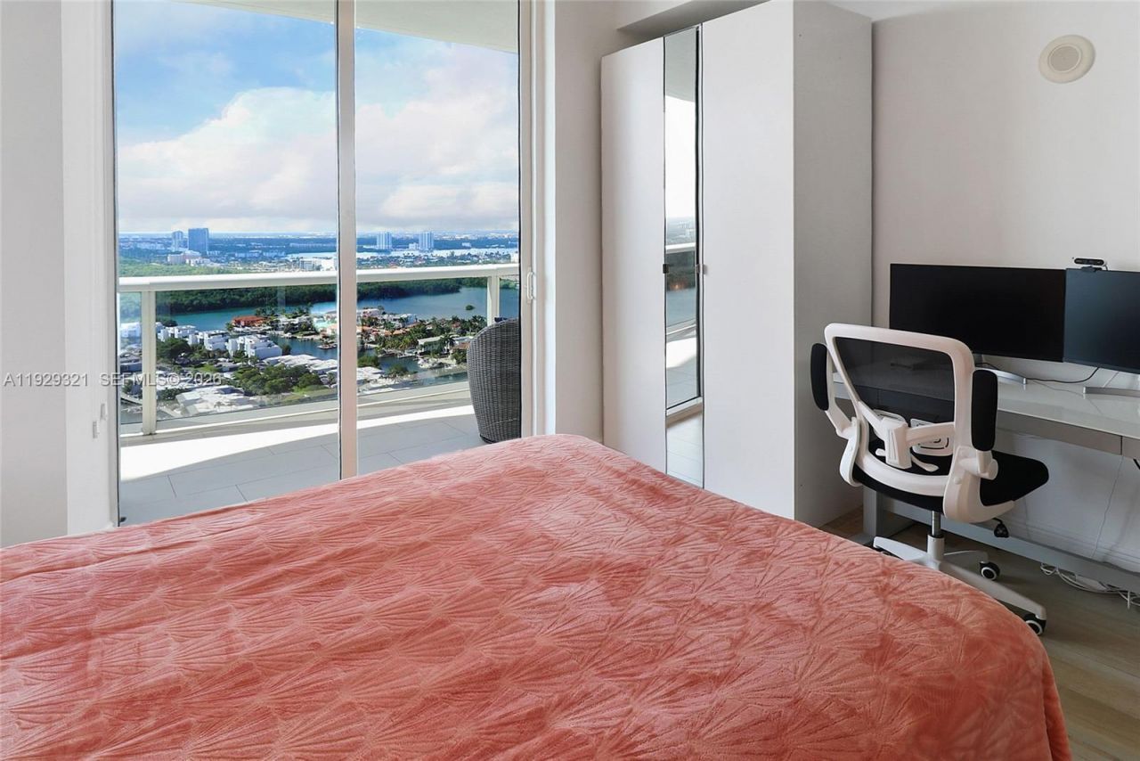 16001 Collins Ave, Unit 3005, Sunny Isles Beach, FL 33160 Photo