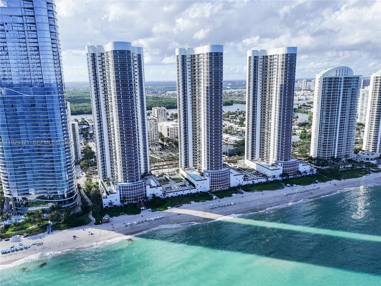 16001 Collins Ave, Unit 3005, Sunny Isles Beach, FL 33160 Photo