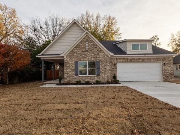 316 W Cooper Avenue, West Memphis, AR 72301