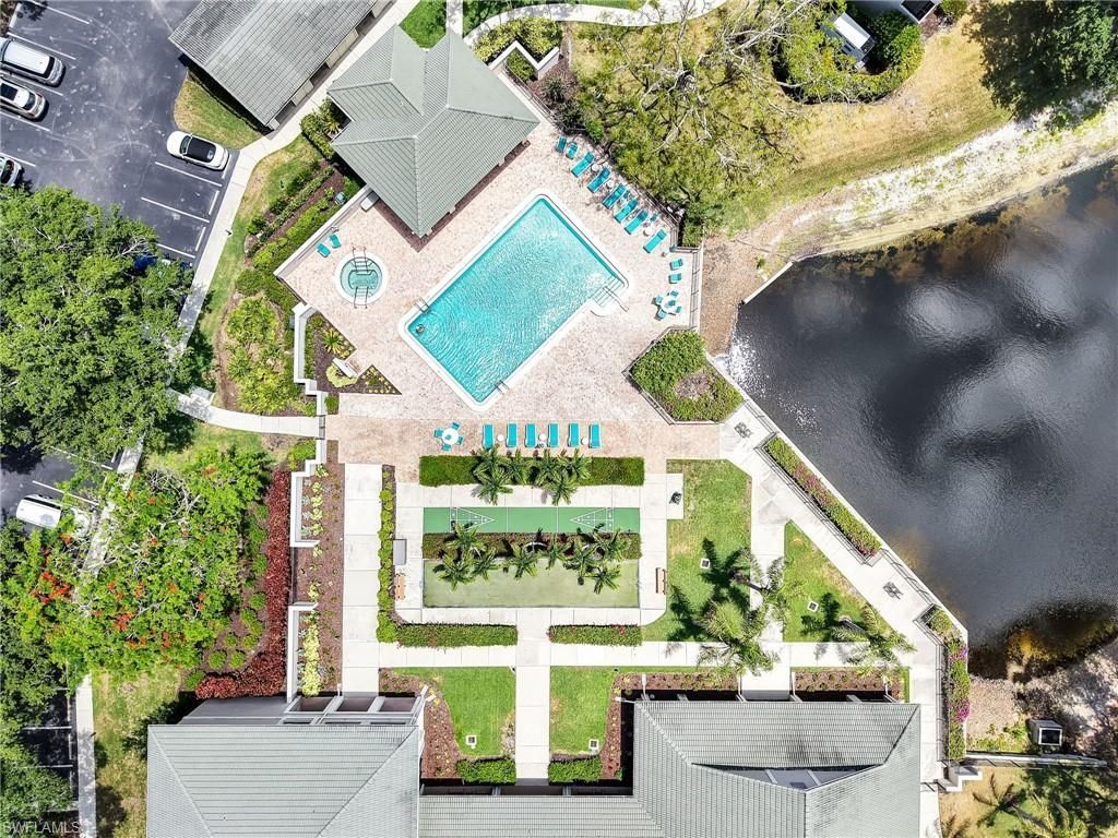 900 Arbor Lake Dr, Unit 9-301, Naples, FL 34110 Photo