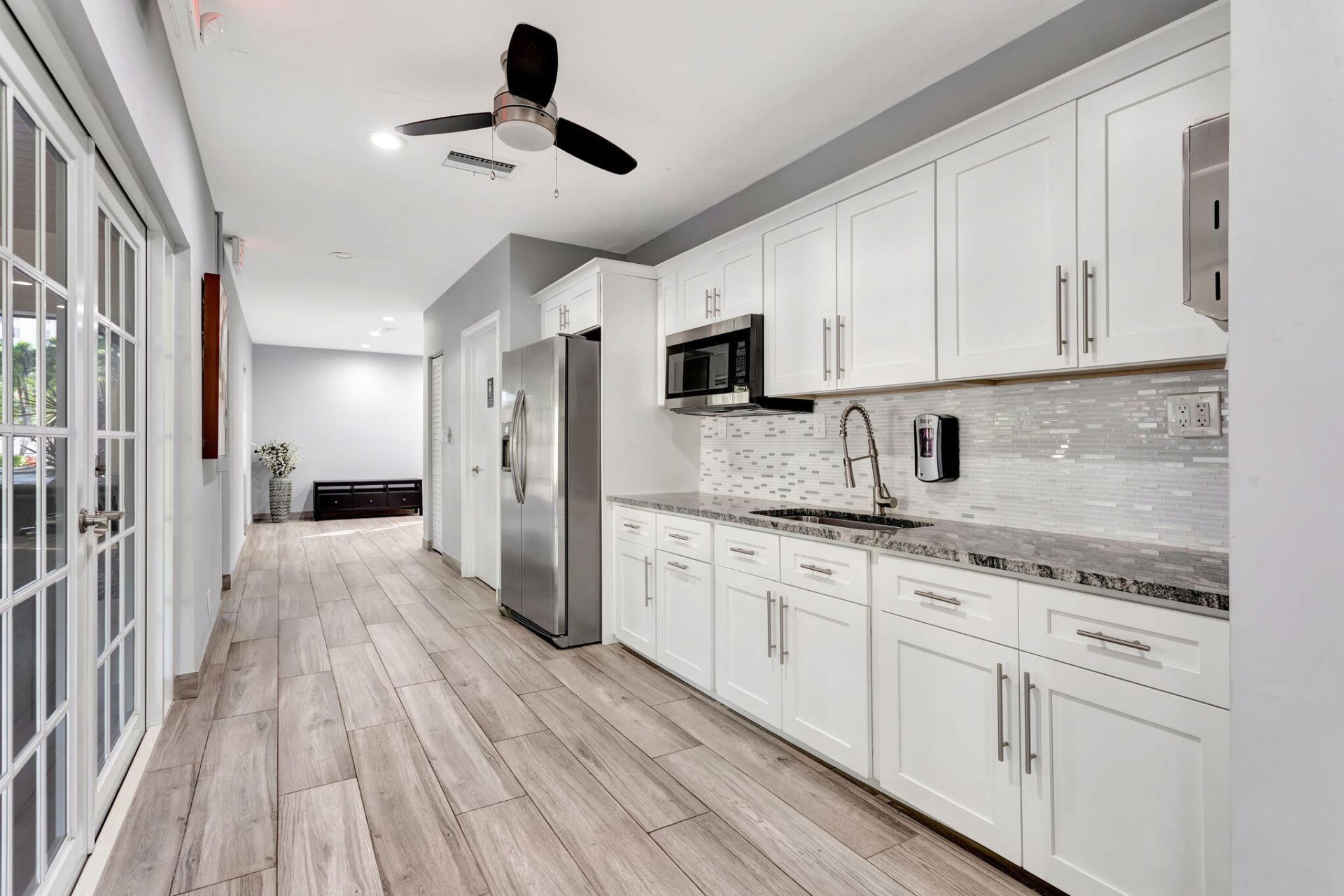 3503 Oaks Way, Unit 405, Pompano Beach, FL 33069 Photo