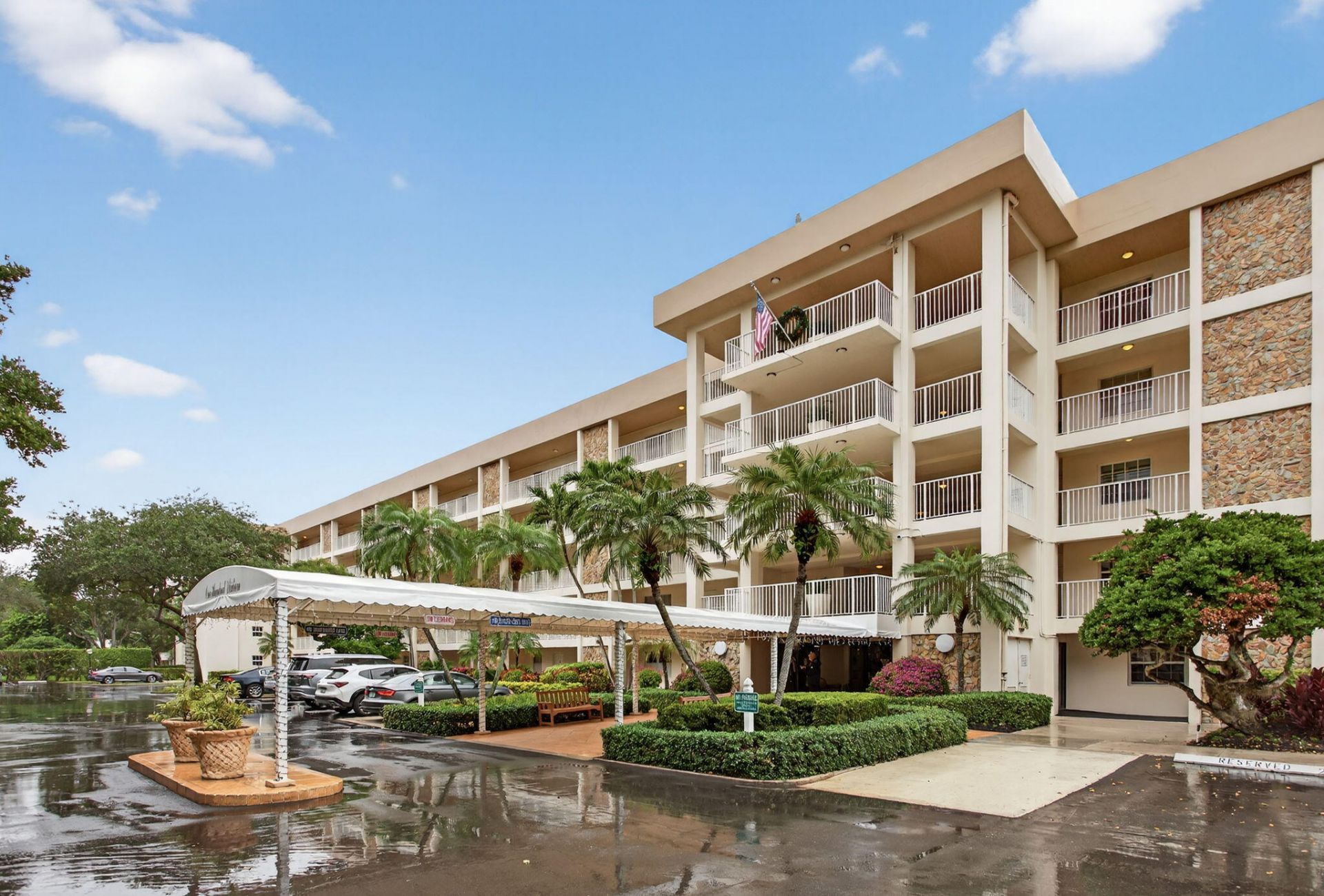 3503 Oaks Way, Unit 405, Pompano Beach, FL 33069 Photo