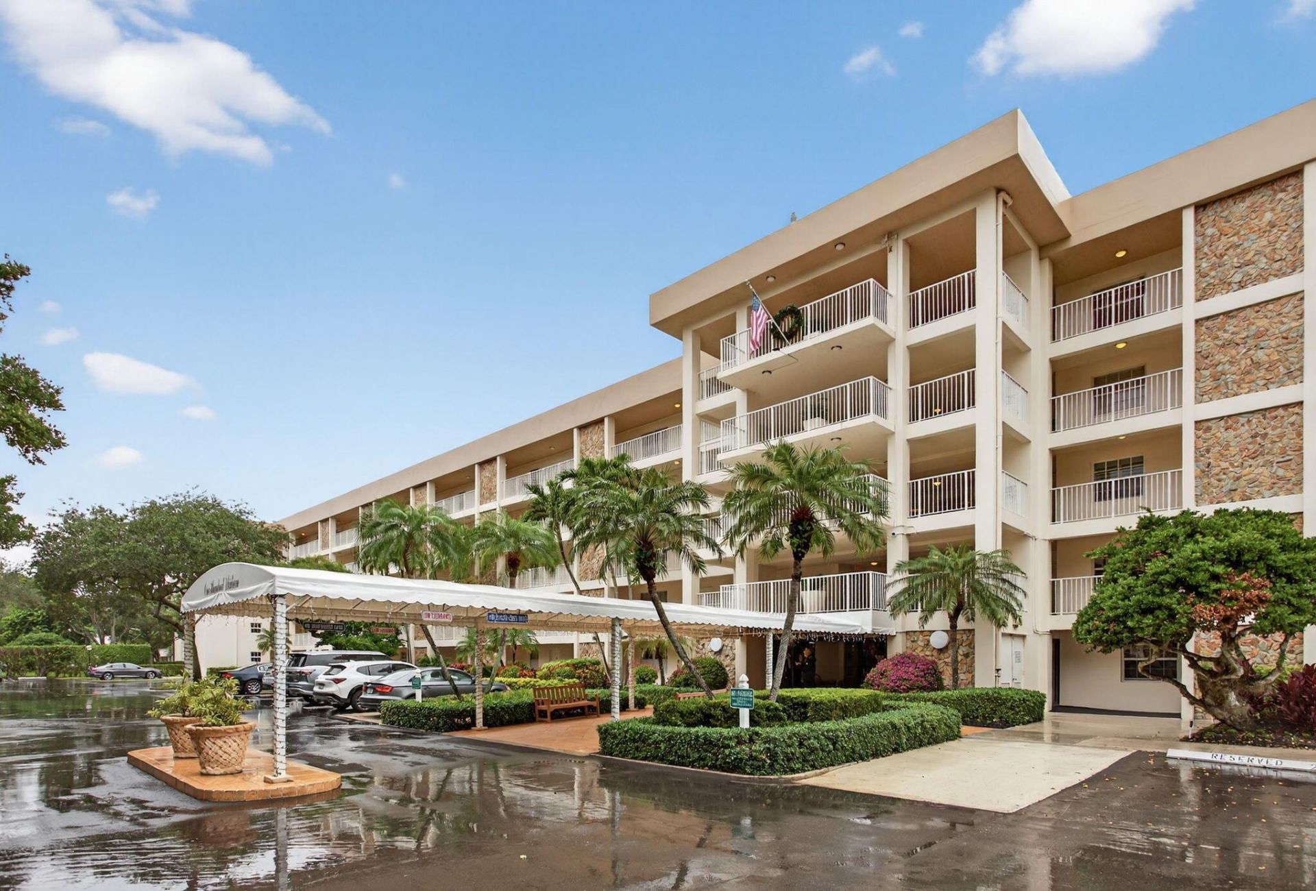 3503 Oaks Way, Unit 405, Pompano Beach, FL 33069 Photo