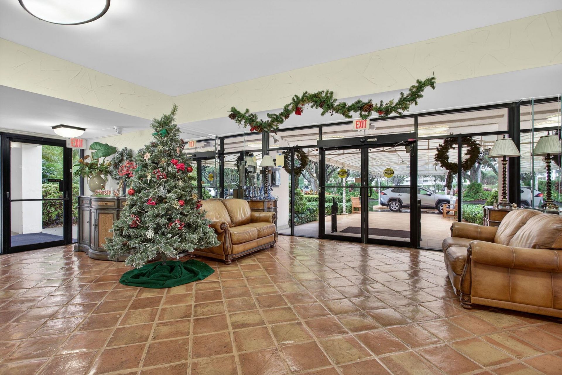 3503 Oaks Way, Unit 405, Pompano Beach, FL 33069 Photo