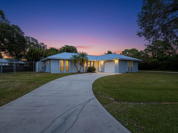 183 SW Airview Avenue, Port St. Lucie, FL 34984