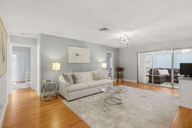 12030 Alternate A1a, Unit A4, Palm Beach Gardens, FL 33410 Photo