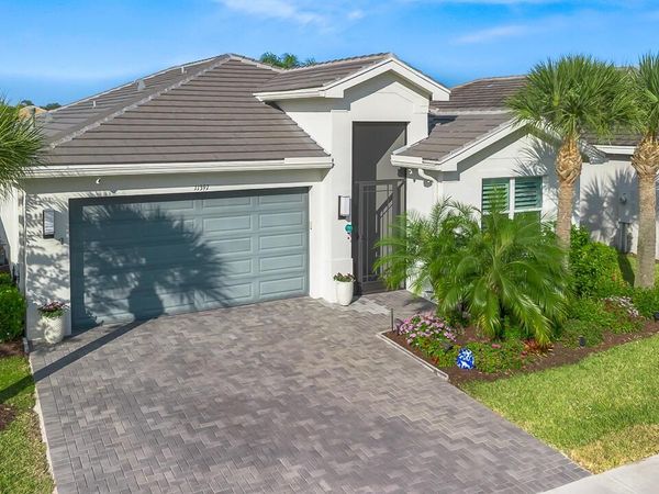 11397 SW Carlisle Crossing Avenue, Port St. Lucie, FL 34987