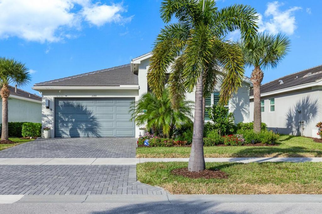 11397 SW Carlisle Crossing Avenue, Port Saint Lucie, FL 34987 Photo