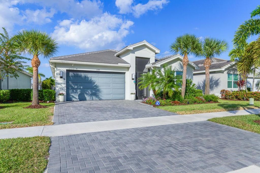 11397 SW Carlisle Crossing Avenue, Port Saint Lucie, FL 34987 Photo