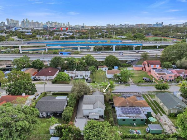 763 NW 41st St, Miami, FL 33127