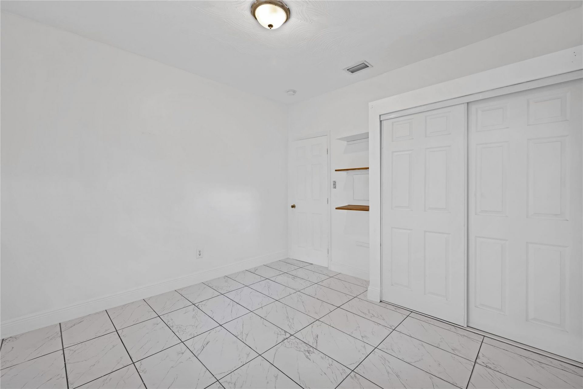 1114 NW 39th Street, Miami, FL 33127 Photo