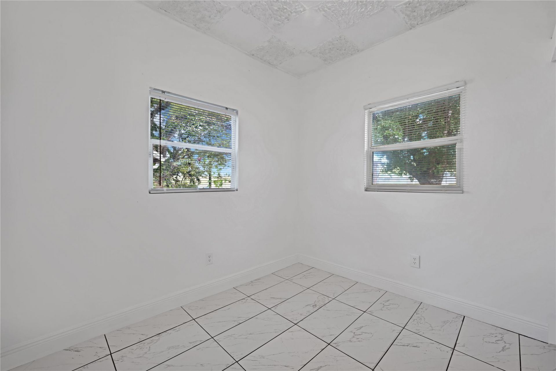 1114 NW 39th Street, Miami, FL 33127 Photo