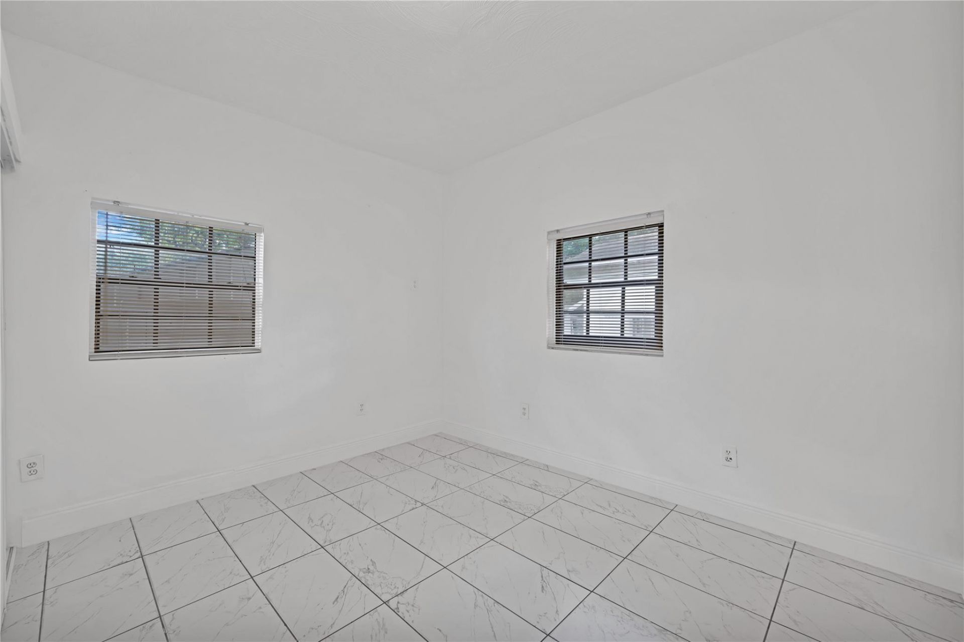 1114 NW 39th Street, Miami, FL 33127 Photo
