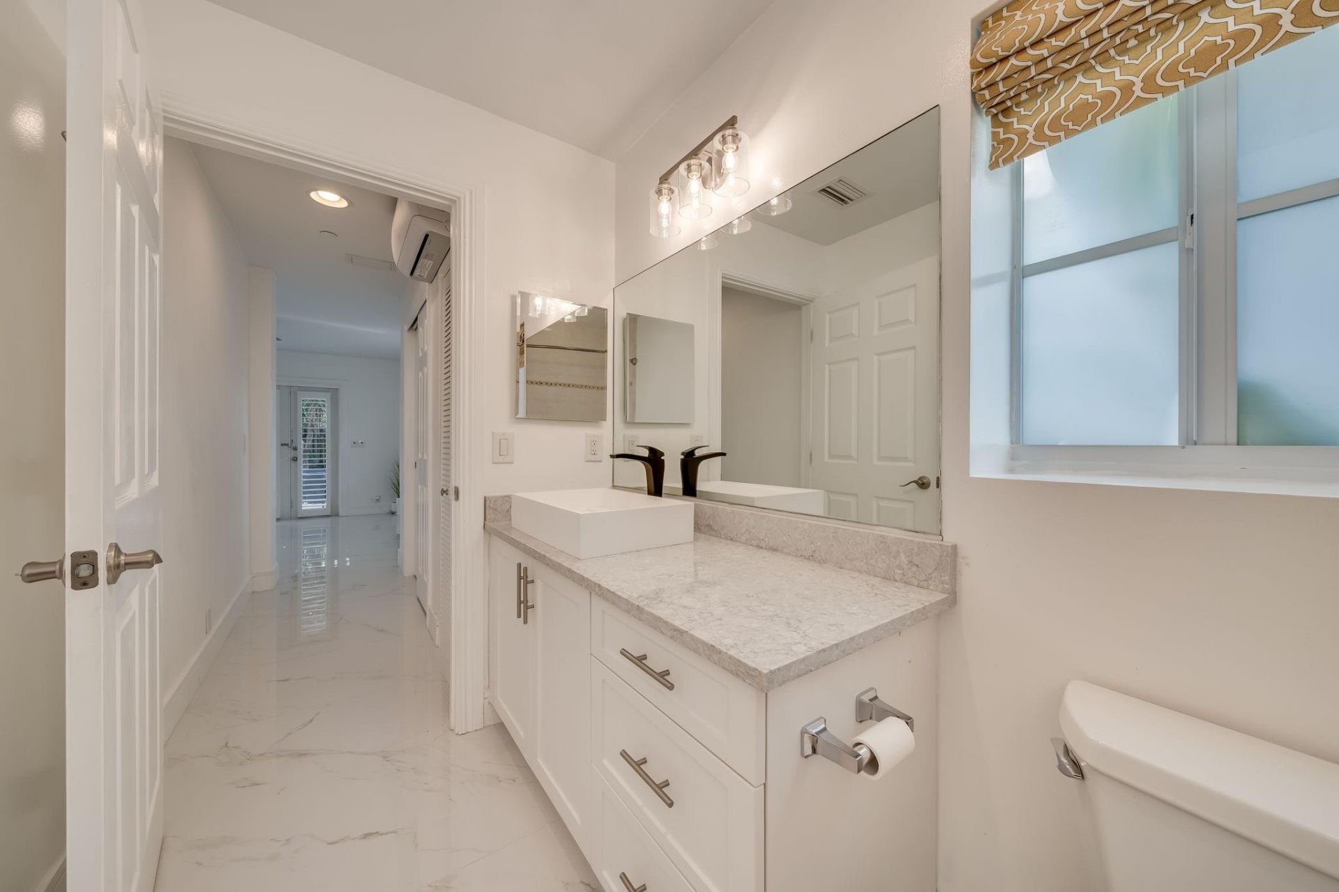 1112 NE 17th Way, Unit 1112, Fort Lauderdale, FL 33304 Photo