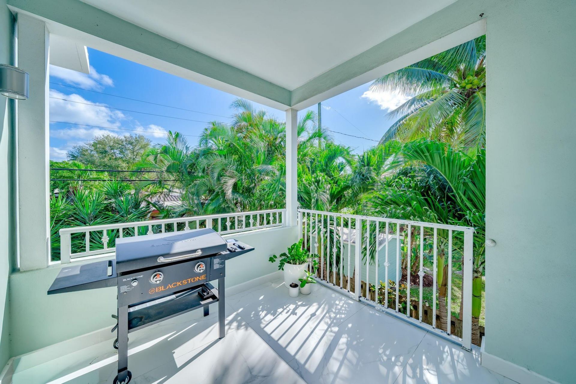 1112 NE 17th Way, Unit 1112, Fort Lauderdale, FL 33304 Photo