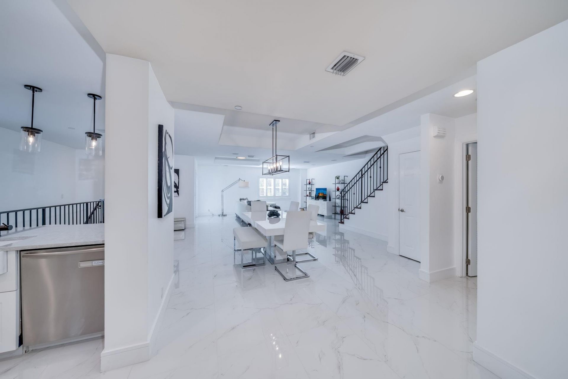 1112 NE 17th Way, Unit 1112, Fort Lauderdale, FL 33304 Photo