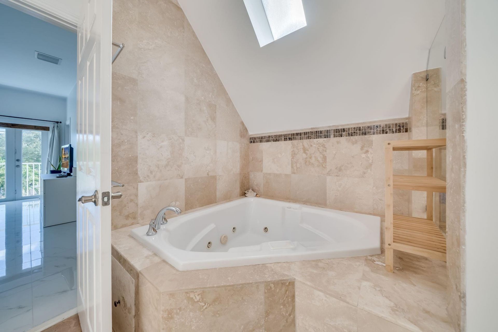 1112 NE 17th Way, Unit 1112, Fort Lauderdale, FL 33304 Photo