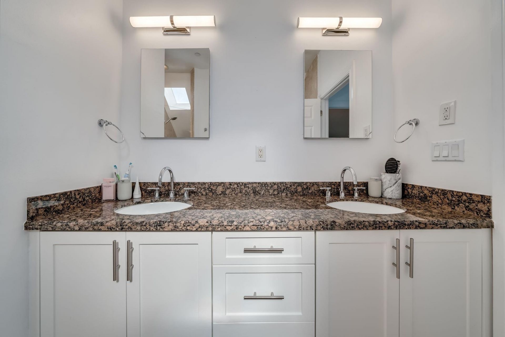 1112 NE 17th Way, Unit 1112, Fort Lauderdale, FL 33304 Photo