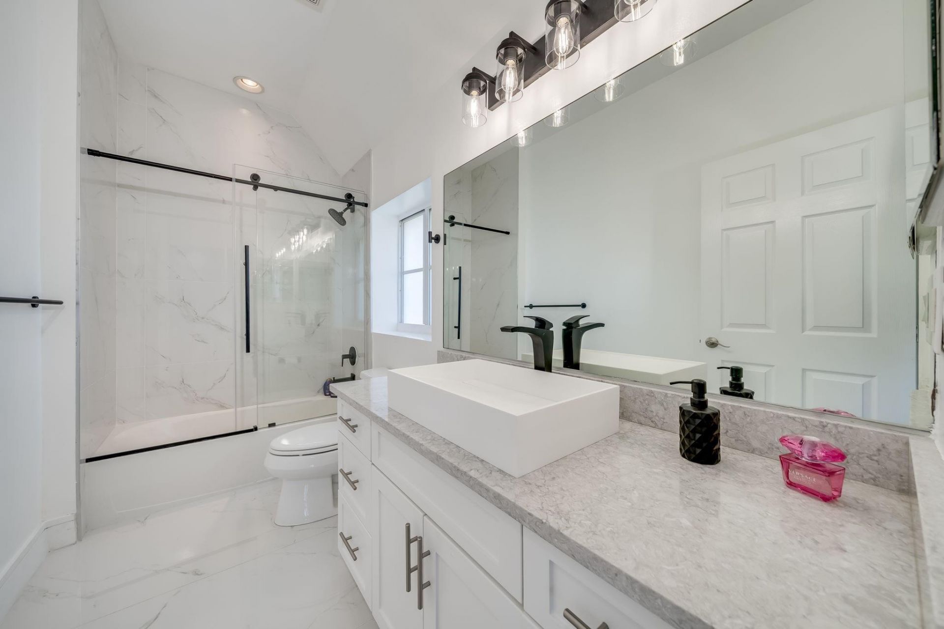 1112 NE 17th Way, Unit 1112, Fort Lauderdale, FL 33304 Photo