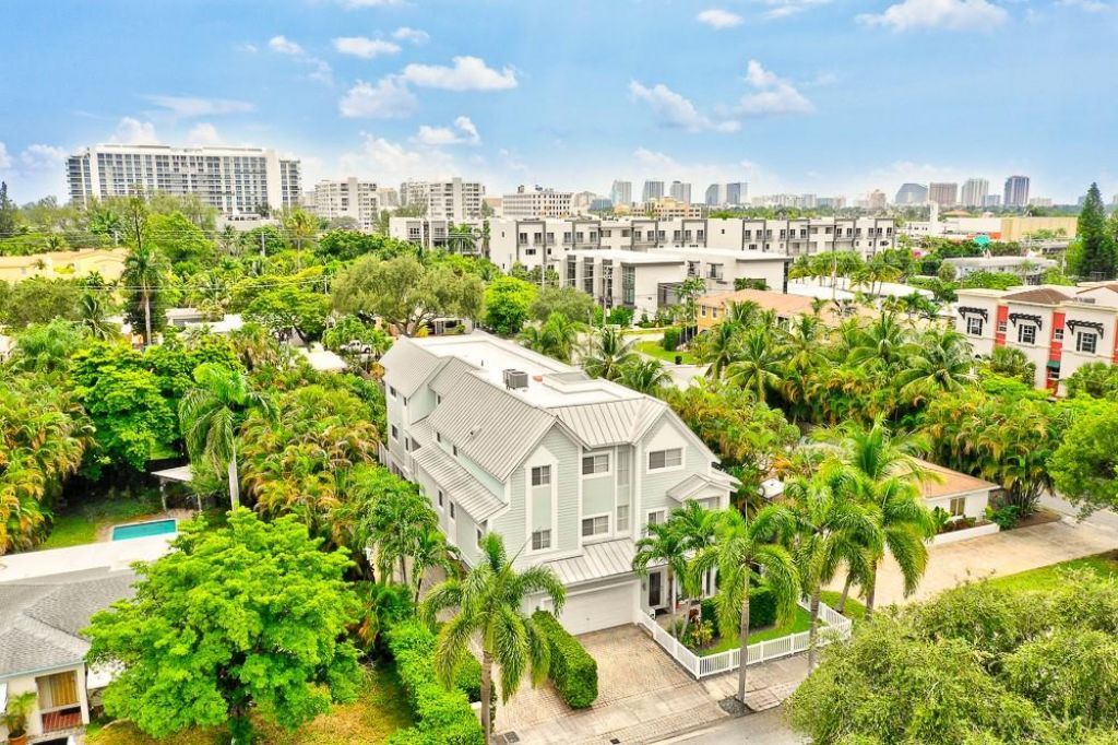 1112 NE 17th Way, Unit 1112, Fort Lauderdale, FL 33304 Photo