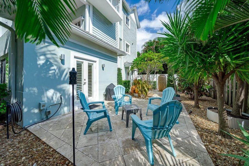 1112 NE 17th Way, Unit 1112, Fort Lauderdale, FL 33304 Photo