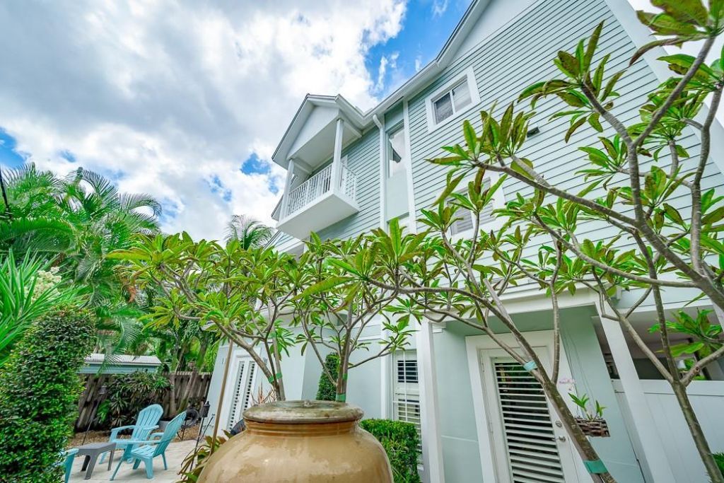 1112 NE 17th Way, Unit 1112, Fort Lauderdale, FL 33304 Photo