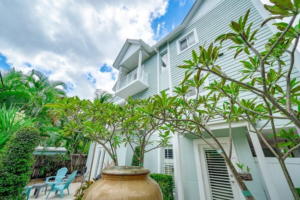 1112 NE 17th Way, Unit 1112, Fort Lauderdale, FL 33304 Photo