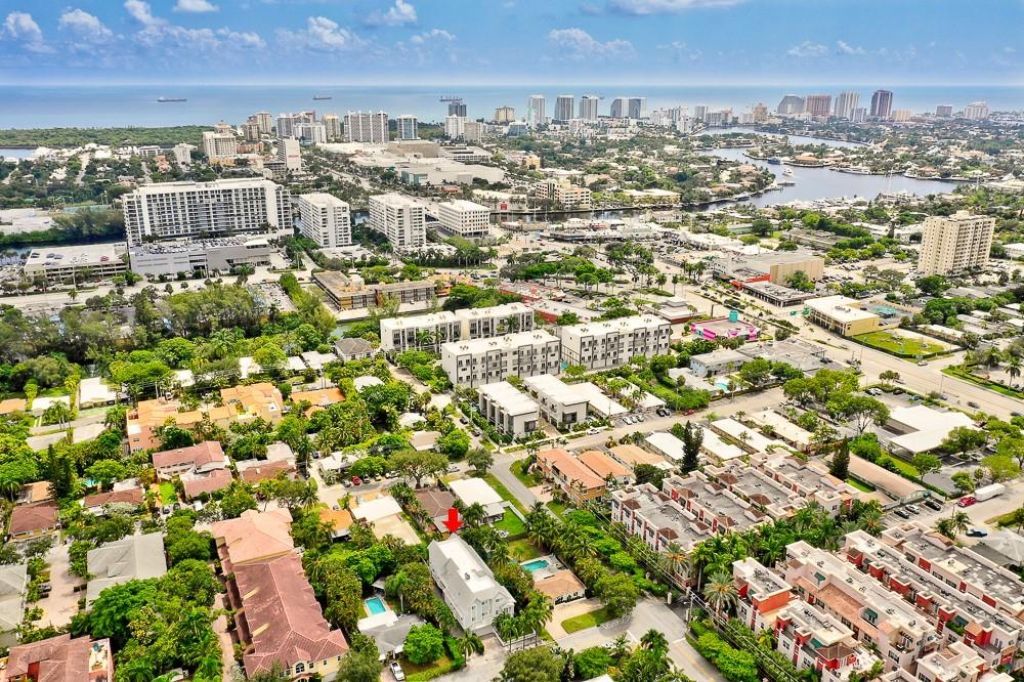 1112 NE 17th Way, Unit 1112, Fort Lauderdale, FL 33304 Photo