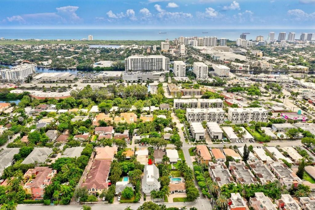 1112 NE 17th Way, Unit 1112, Fort Lauderdale, FL 33304 Photo