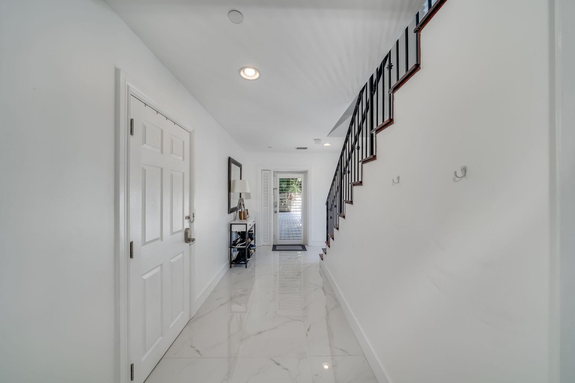 1112 NE 17th Way, Unit 1112, Fort Lauderdale, FL 33304 Photo