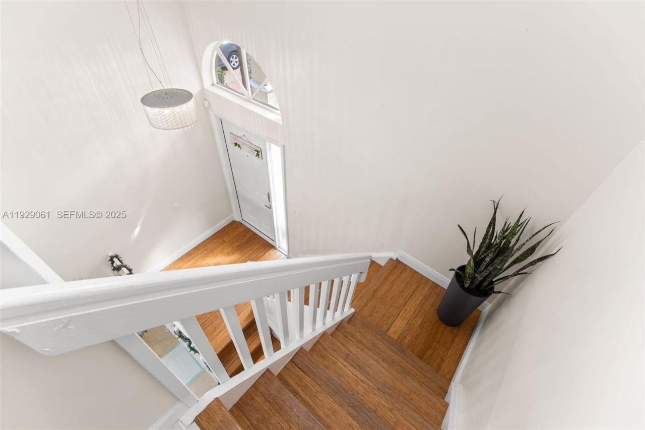 574 NW 159th Ave, Pembroke Pines, FL 33028 Photo