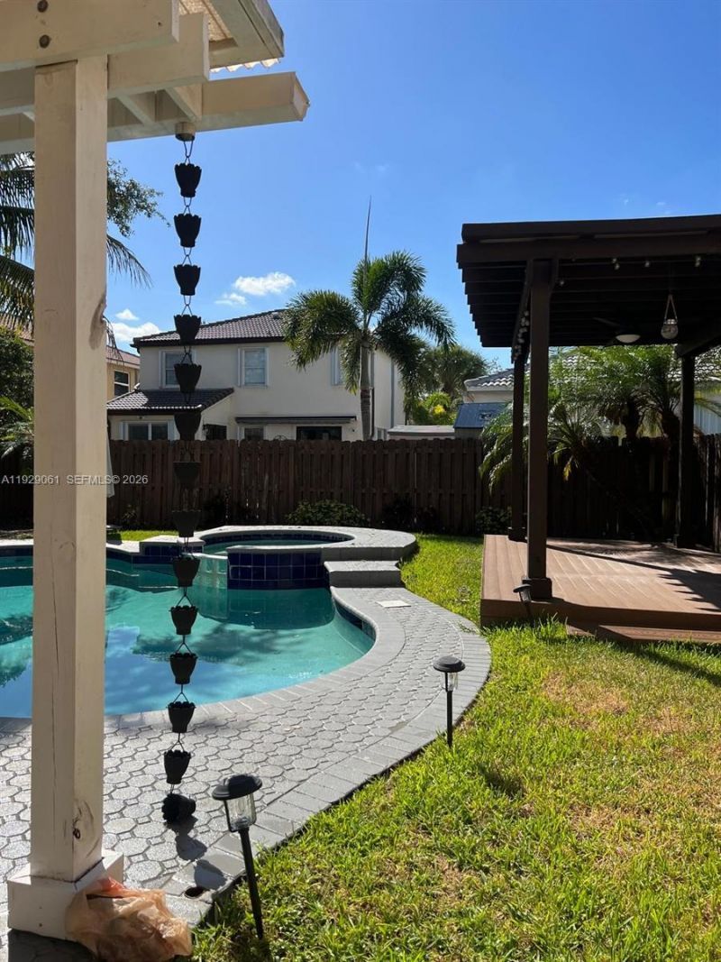 574 NW 159th Ave, Pembroke Pines, FL 33028 Photo