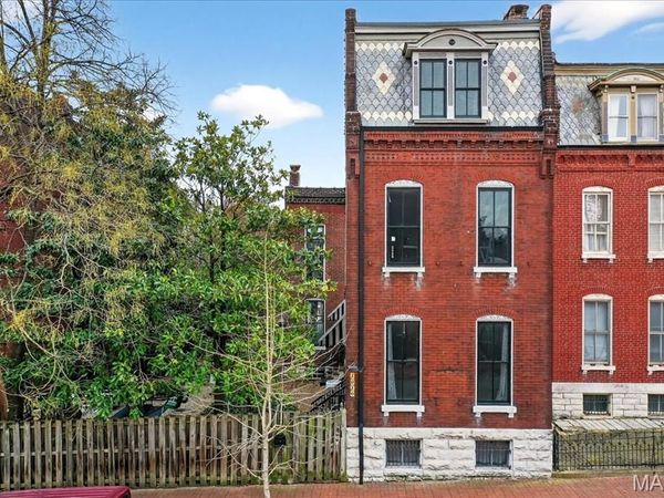 1010 Allen Avenue, St Louis, MO 63104