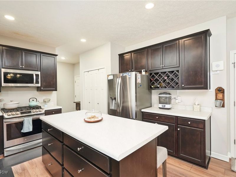 7840 Mccreary Road, Seven Hills, OH 44131 Photo 4