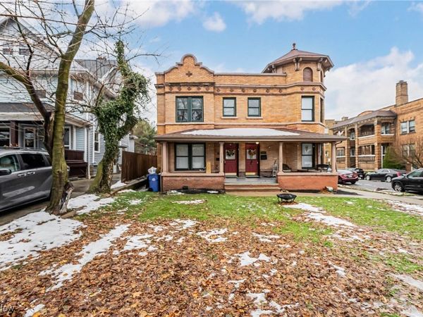 11204 Clifton Boulevard, Cleveland, OH 44102