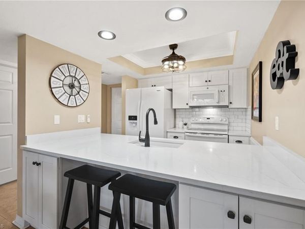 5220 Bonita Beach RD SW, Unit 111, BONITA SPRINGS, FL 34134