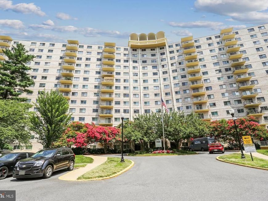 1121 University Boulevard W, Unit 907-B, Silver Spring, MD 20902 Main Photo