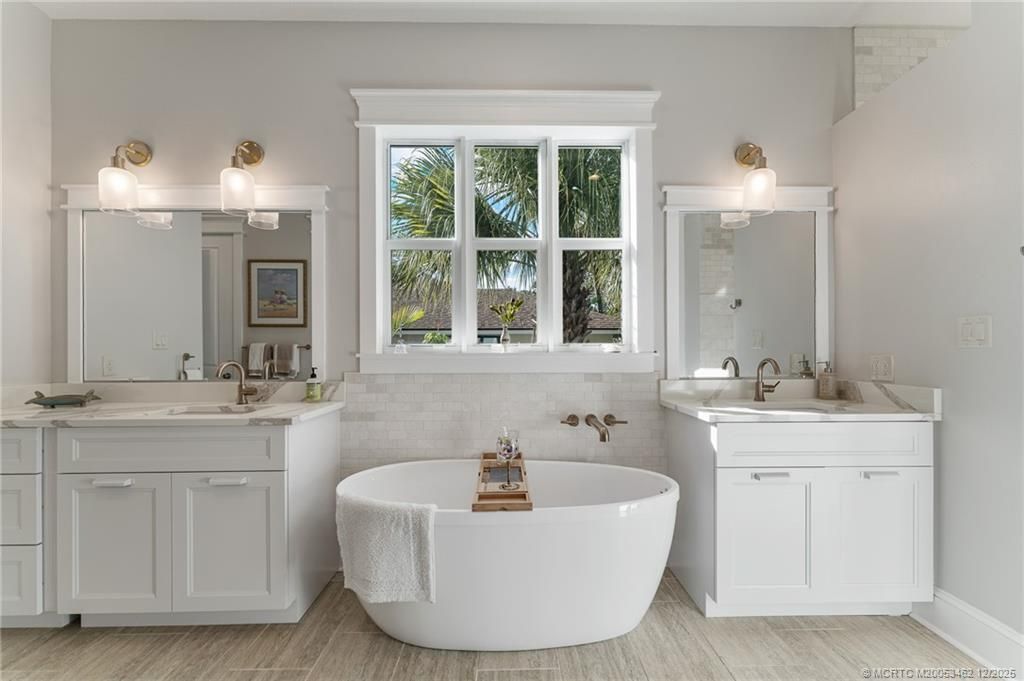 1002 SE Riverside Drive, Stuart, FL 34996 Photo