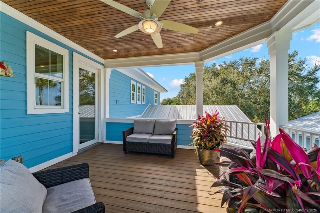 1002 SE Riverside Drive, Stuart, FL 34996 Photo