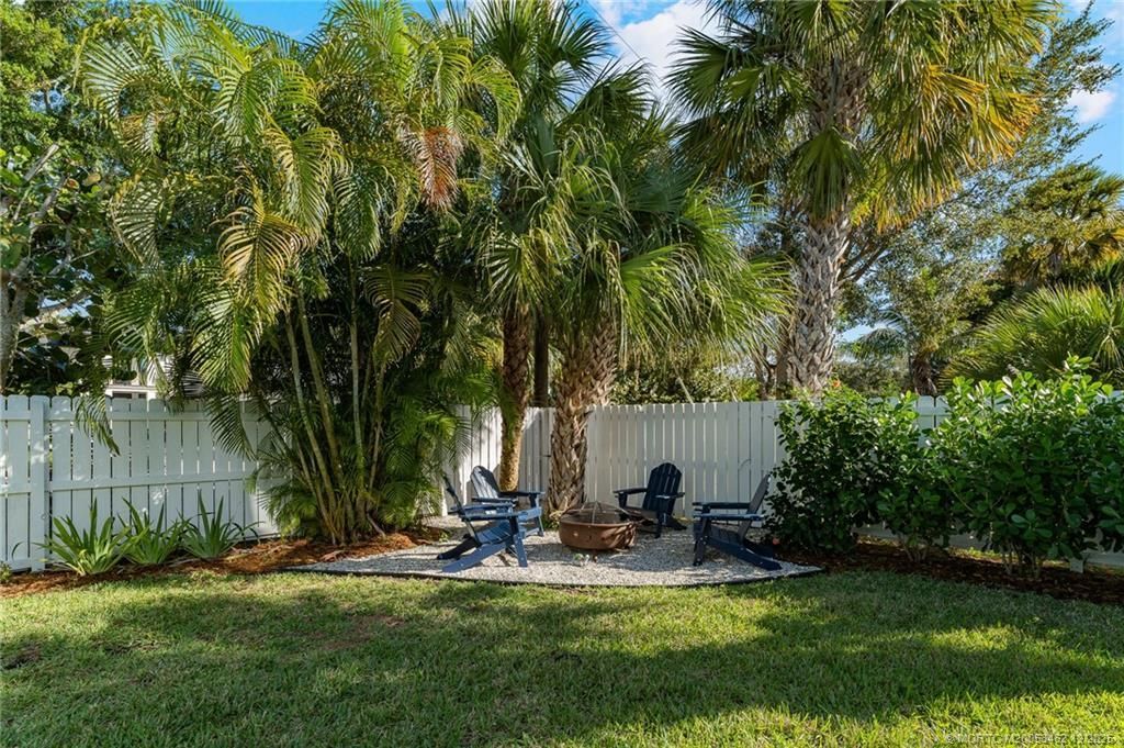 1002 SE Riverside Drive, Stuart, FL 34996 Photo
