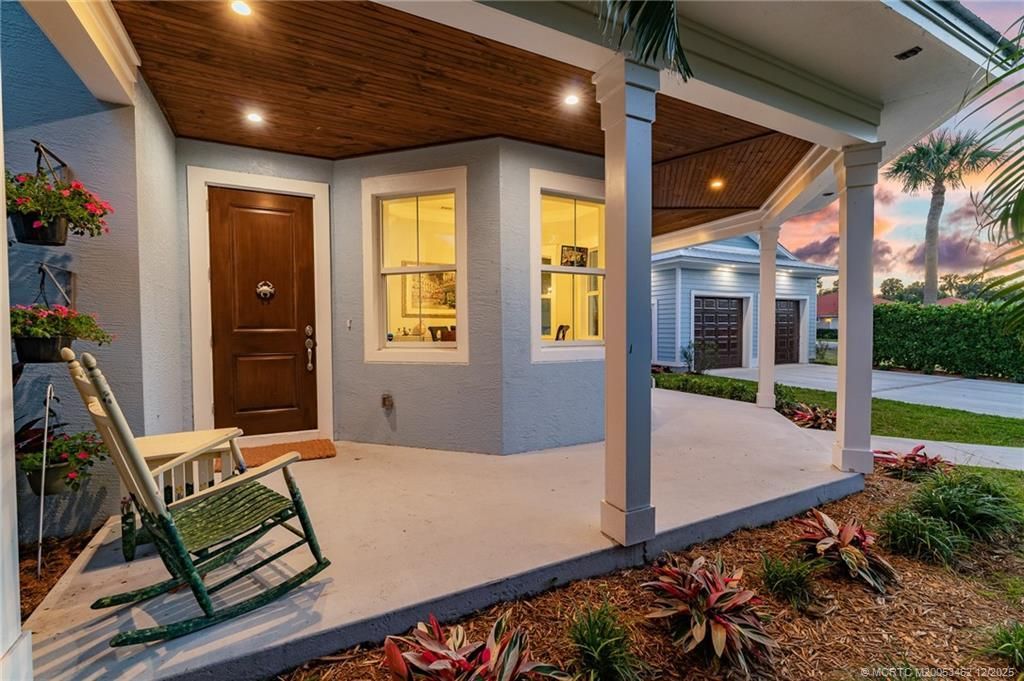 1002 SE Riverside Drive, Stuart, FL 34996 Photo