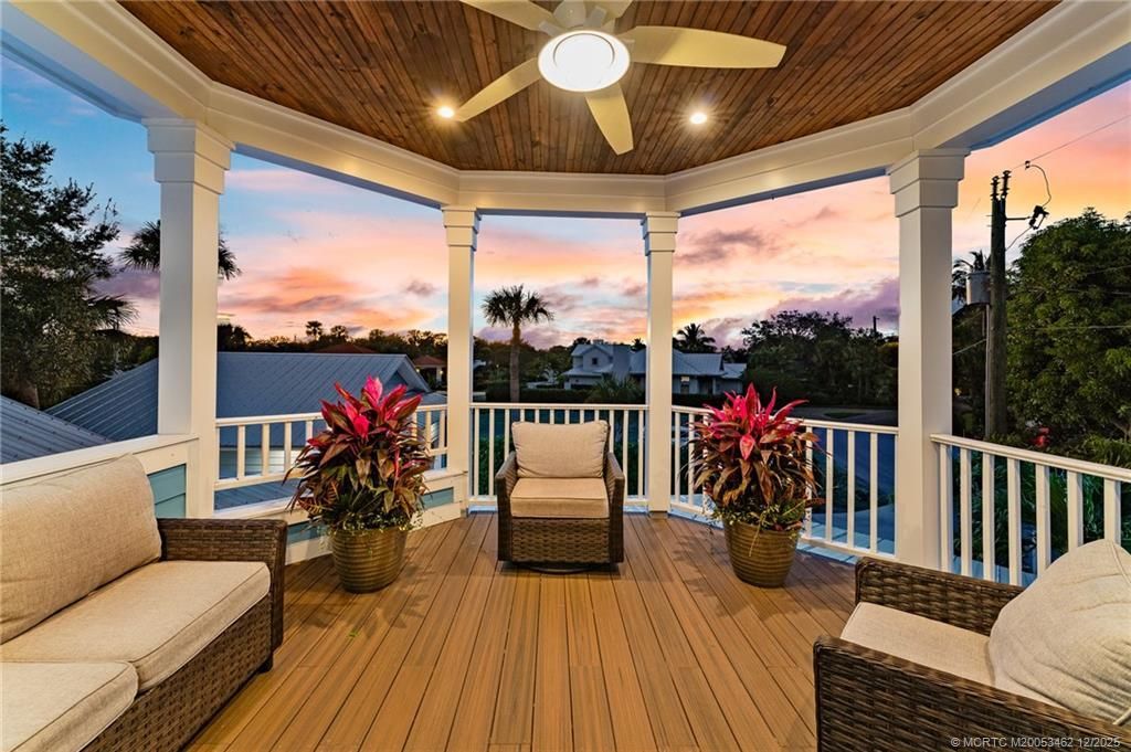 1002 SE Riverside Drive, Stuart, FL 34996 Photo