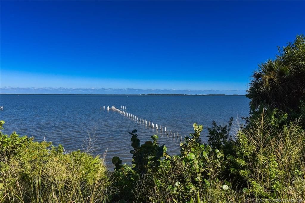 3343 S Indian River Drive, Fort Pierce, FL 34982 Photo