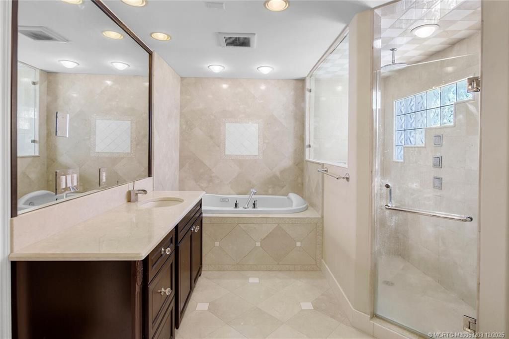 3343 S Indian River Drive, Fort Pierce, FL 34982 Photo