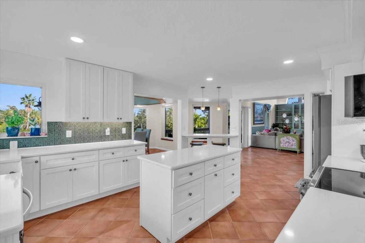 1015 Bayshore Drive, Terra Ceia, FL 34250 Photo