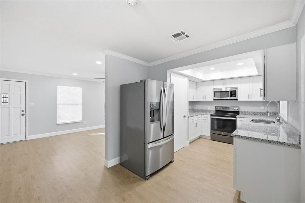 207 Waverly Drive, Fern Park, FL 32730 Photo