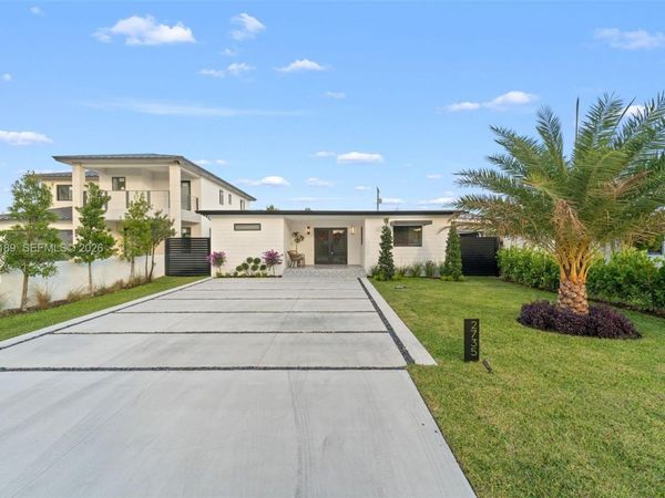 2735 SW 65th Ave, Miami, FL 33155