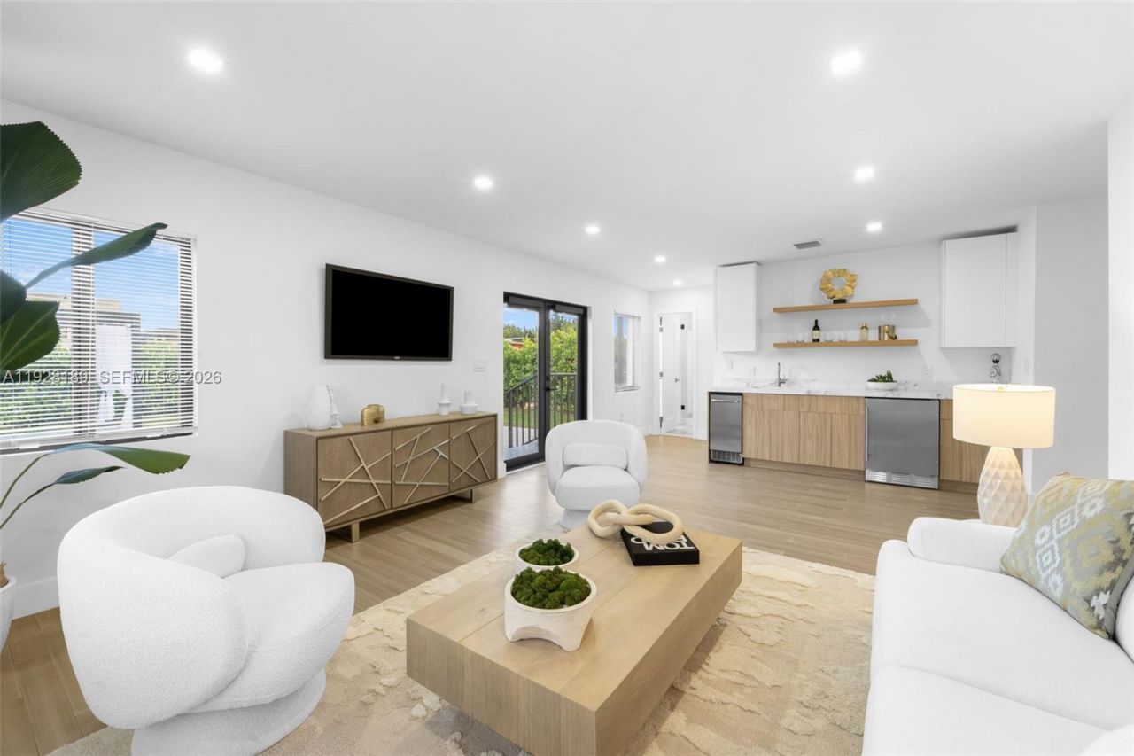 2735 SW 65th Ave, Miami, FL 33155 Photo