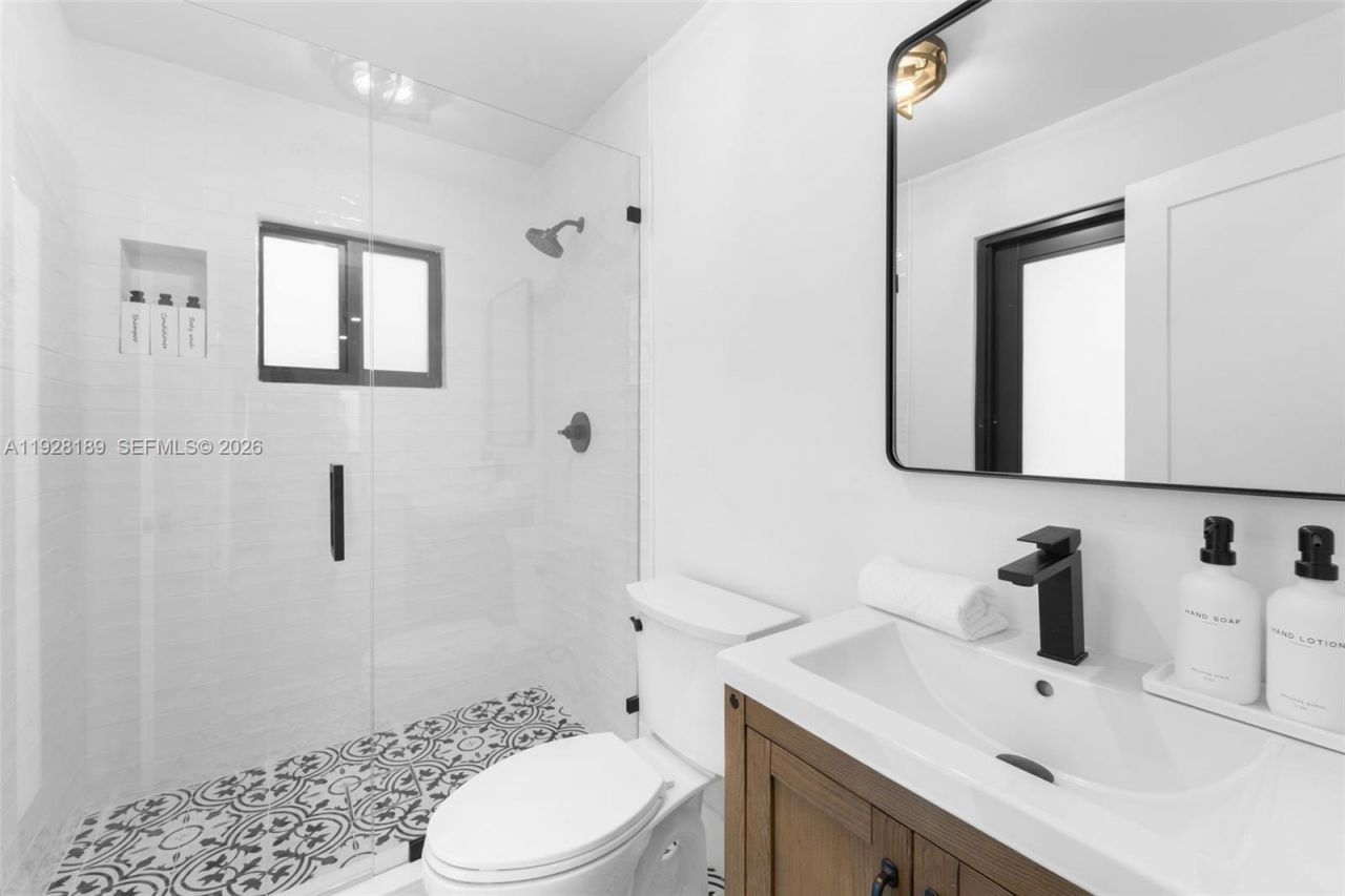 2735 SW 65th Ave, Miami, FL 33155 Photo